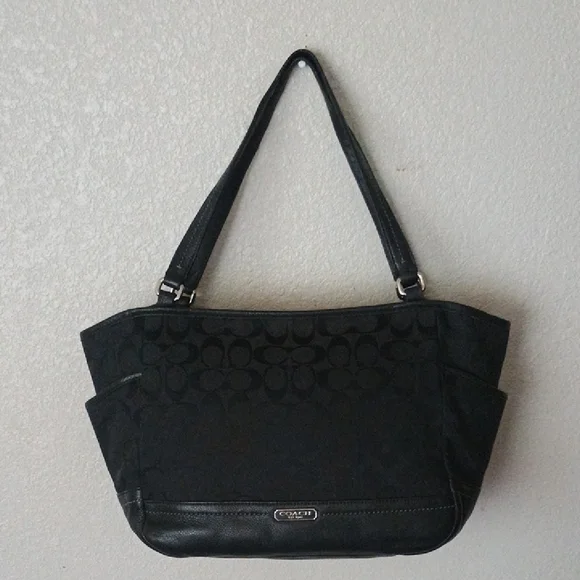 Coach Black Signature Shoulder Bag - Picture 2 of 12